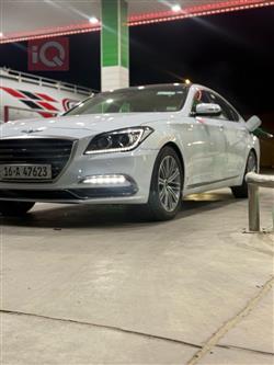 هیوندای جێنسس